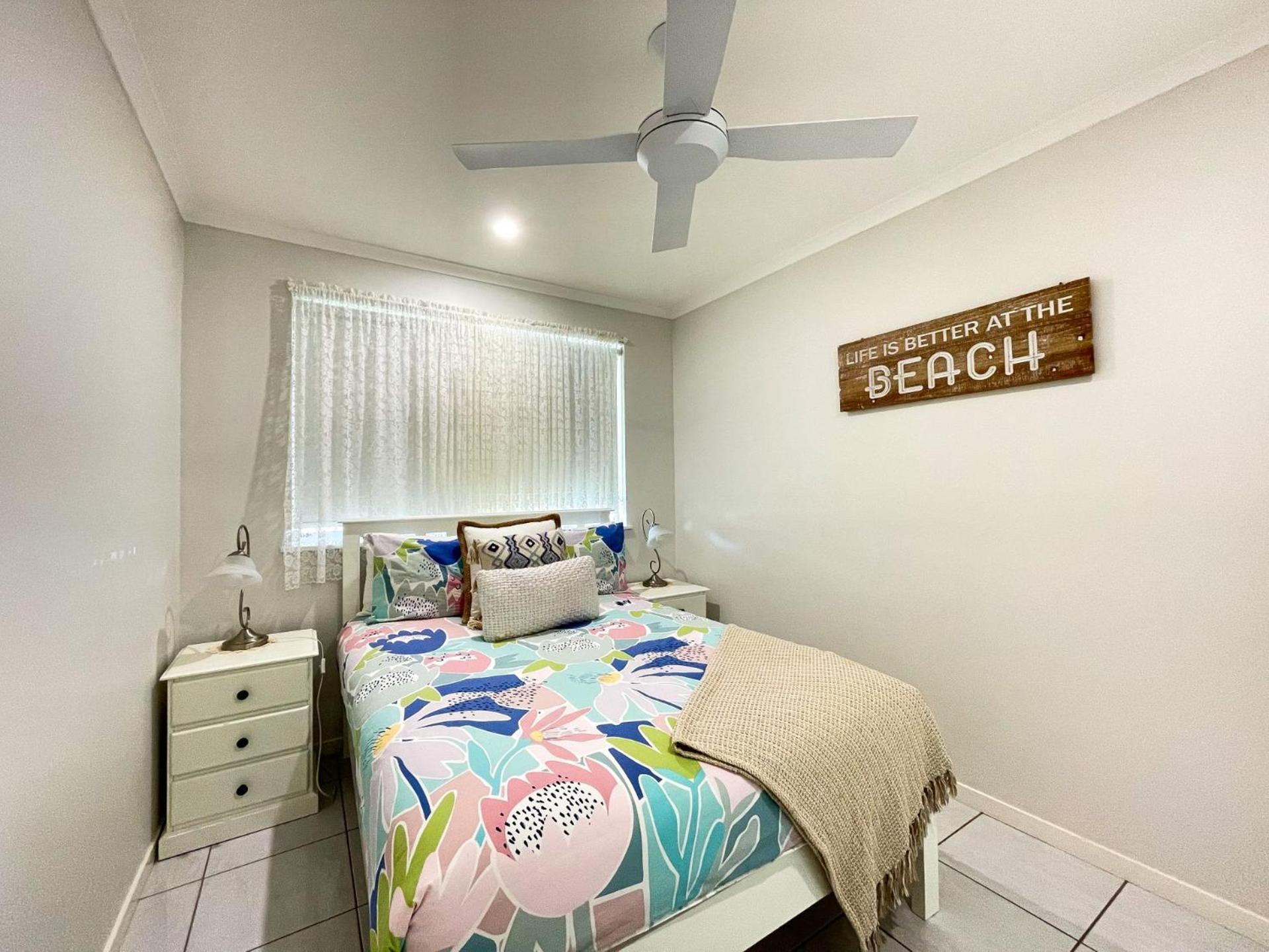 Beach House On Burrum- Close To Beach- 3Br- Wifi-Foxtel ウッドゲート エクステリア 写真