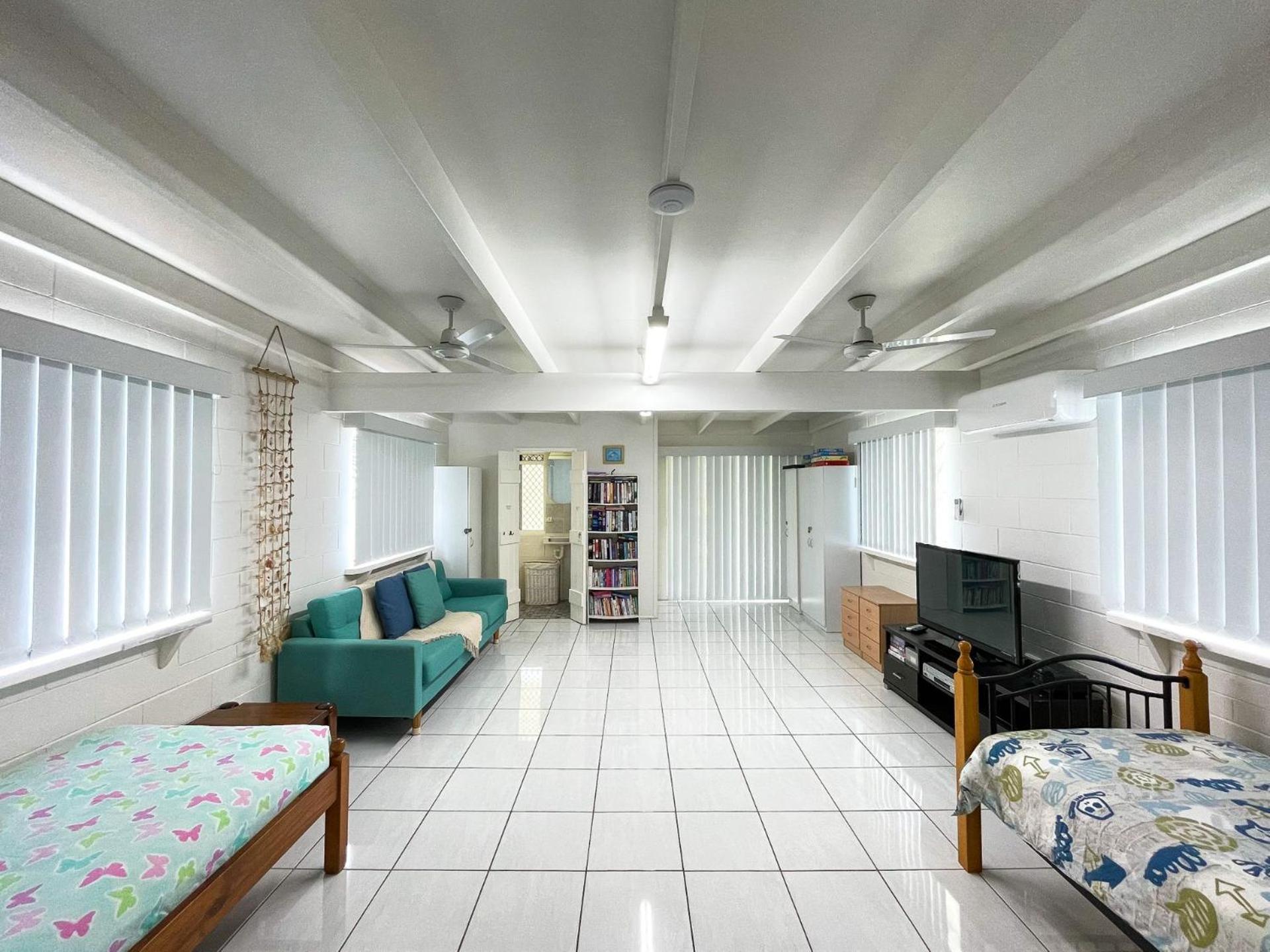 Beach House On Burrum- Close To Beach- 3Br- Wifi-Foxtel ウッドゲート エクステリア 写真