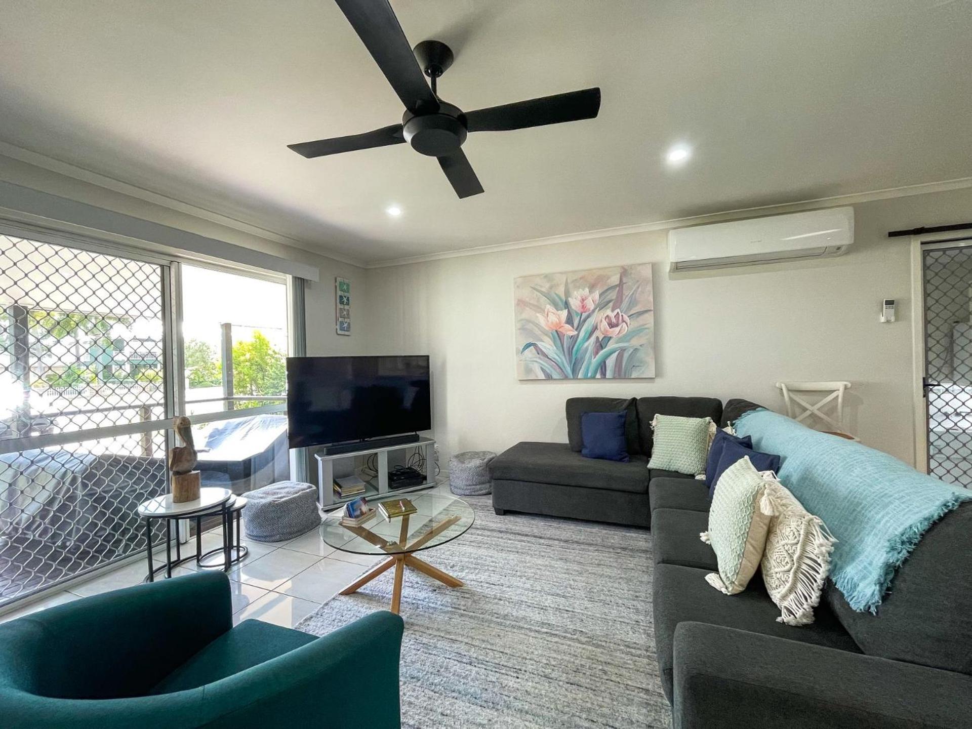 Beach House On Burrum- Close To Beach- 3Br- Wifi-Foxtel ウッドゲート エクステリア 写真