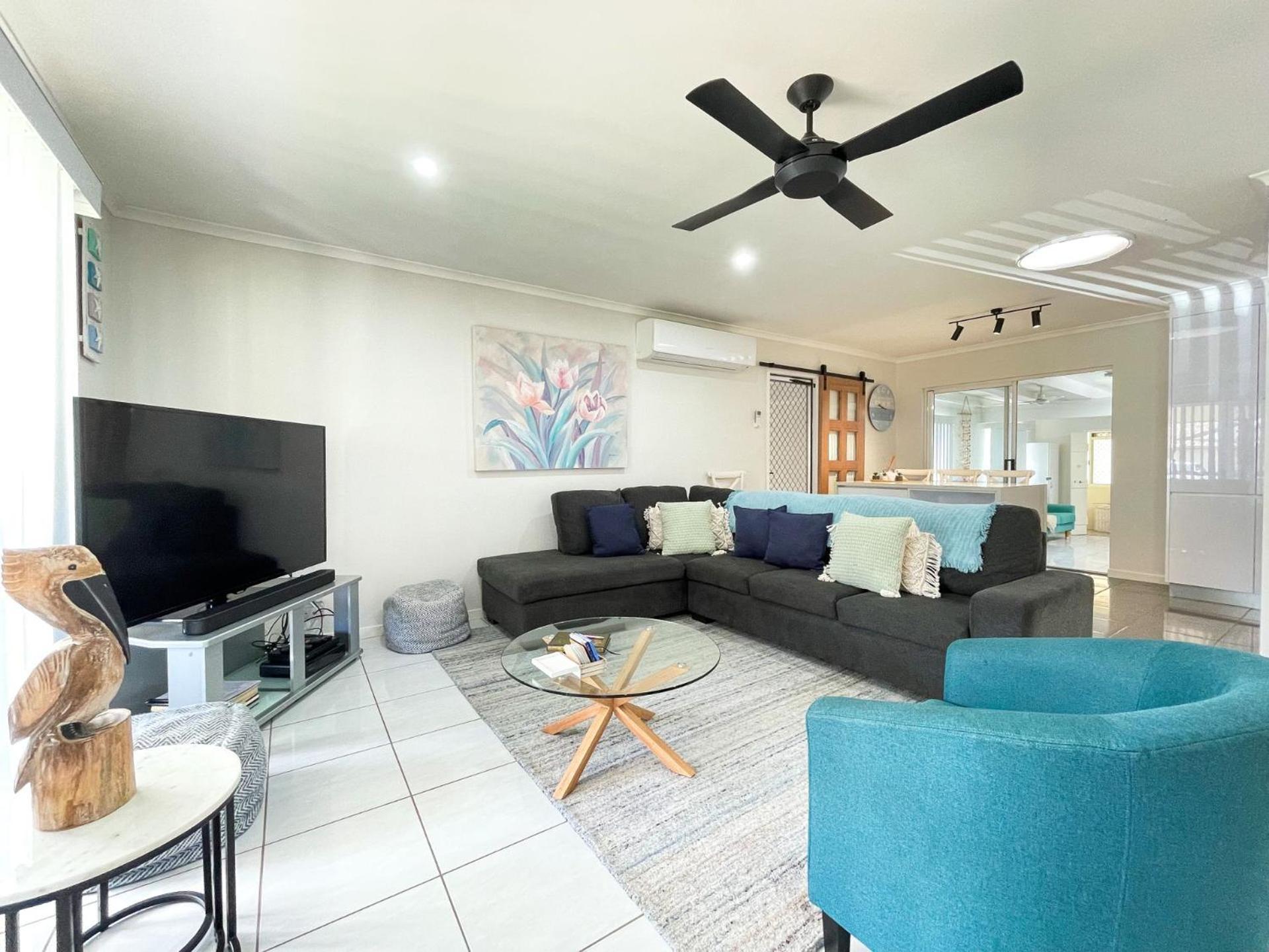 Beach House On Burrum- Close To Beach- 3Br- Wifi-Foxtel ウッドゲート エクステリア 写真