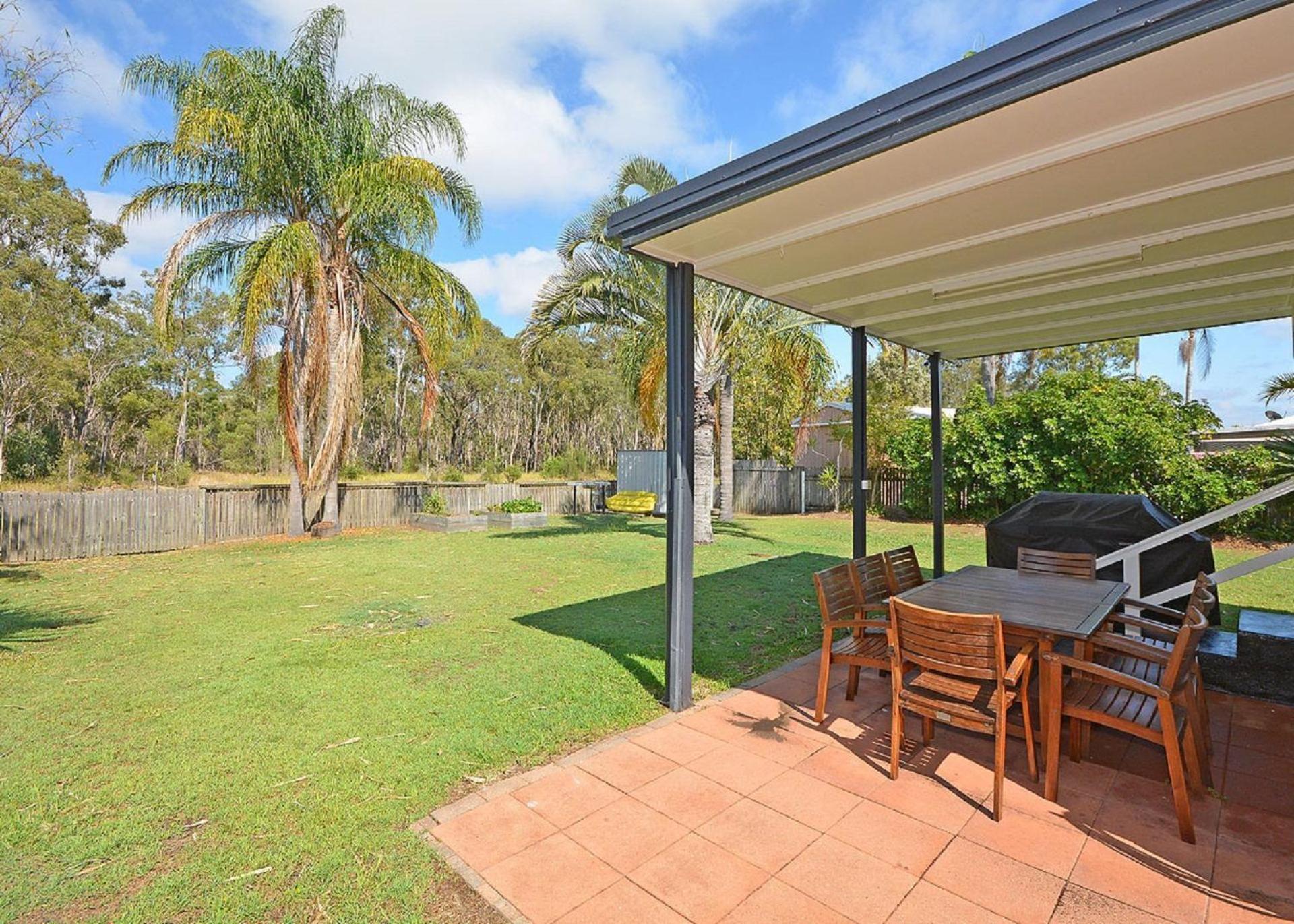 Beach House On Burrum- Close To Beach- 3Br- Wifi-Foxtel ウッドゲート エクステリア 写真